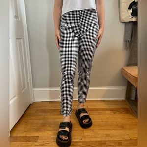 Black and white gingham Old Navy pants, size 10